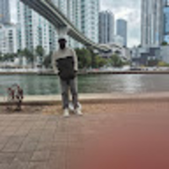 Meet your Posher, Rafael - Picture 1 of 1